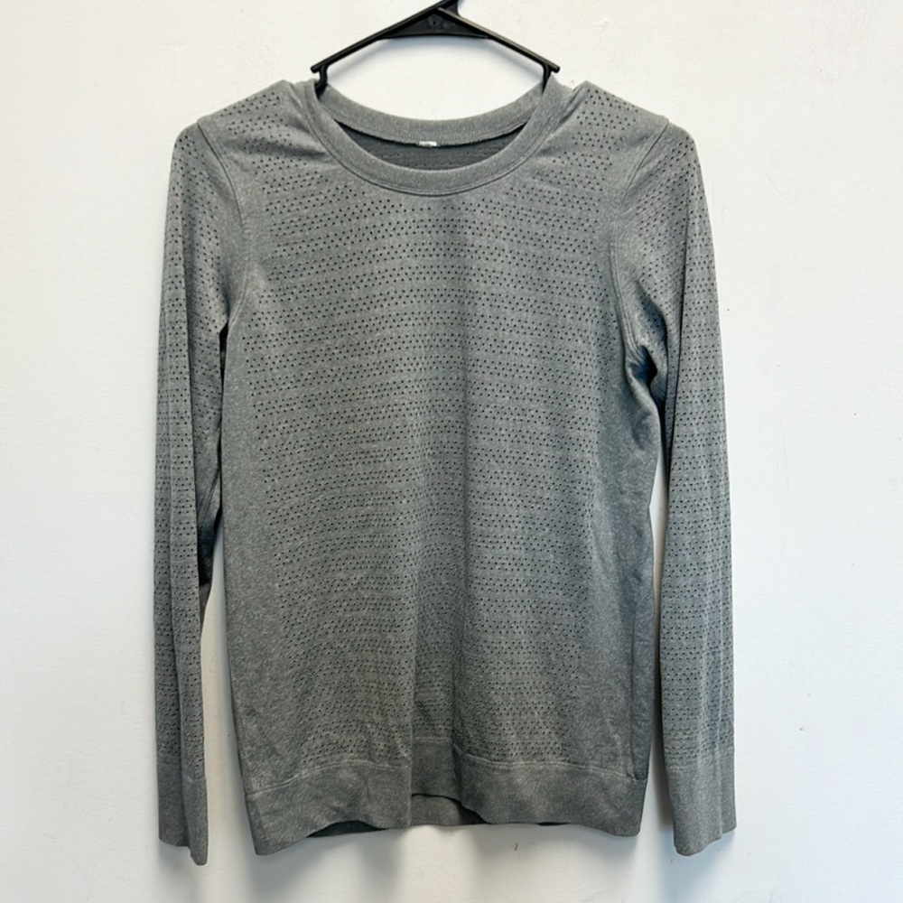 Lululemon long sleeve running top